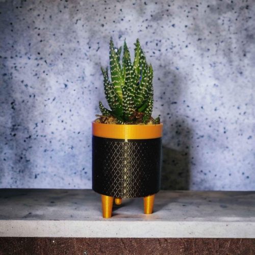 Knurled Planter