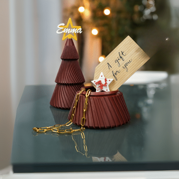 3D-Printed Christmas Tree with Name Star & Hidden Gift Base - Image 2